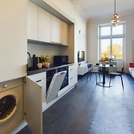 Wyjatkowy Z Widokiem Na Palac Kultury By Renters Βαρσοβία