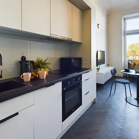 Wyjatkowy Z Widokiem Na Palac Kultury By Renters شقة *