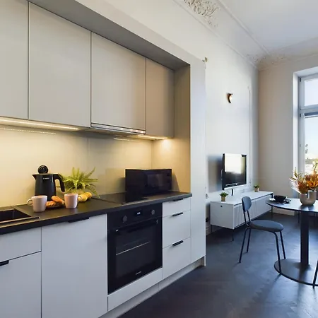 Wyjatkowy Z Widokiem Na Palac Kultury By Renters