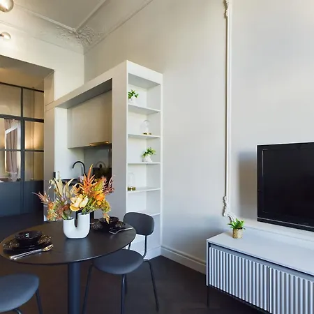 Wyjatkowy Z Widokiem Na Palac Kultury By Renters