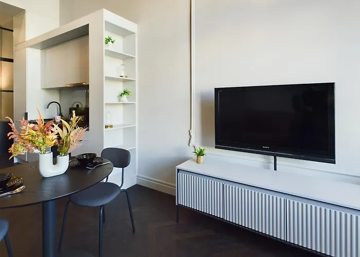 Wyjatkowy Z Widokiem Na Palac Kultury By Renters Warsaw