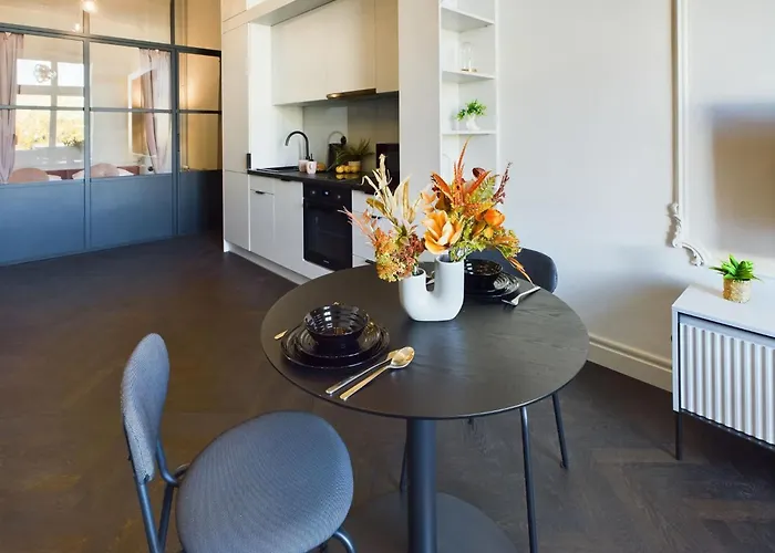 Wyjatkowy Z Widokiem Na Palac Kultury By Renters Apartment Warsaw