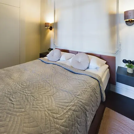 Apartament Wyjatkowy Z Widokiem Na Palac Kultury By Renters *